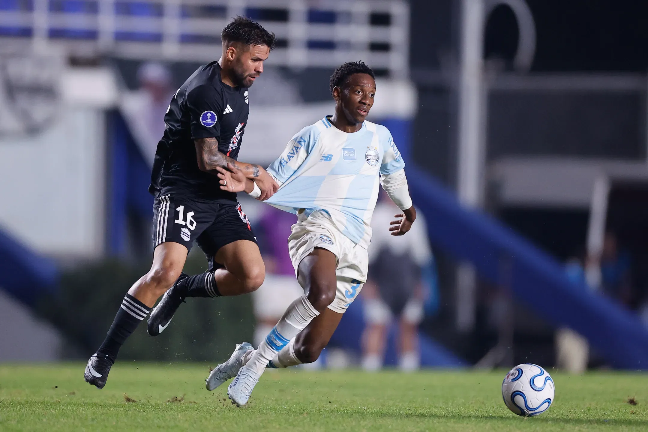 Bomba: FC Porto fecha jovem promessa brasileira!
